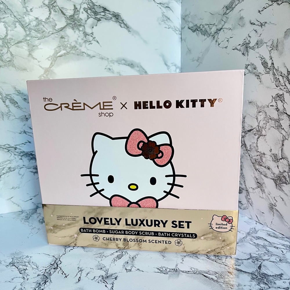 Creme Shop x Hello Kitty Lovely Luxury Set